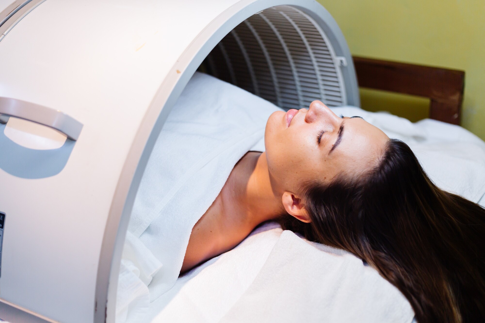 red light therapy is an effective alternative to addressing hair loss problems